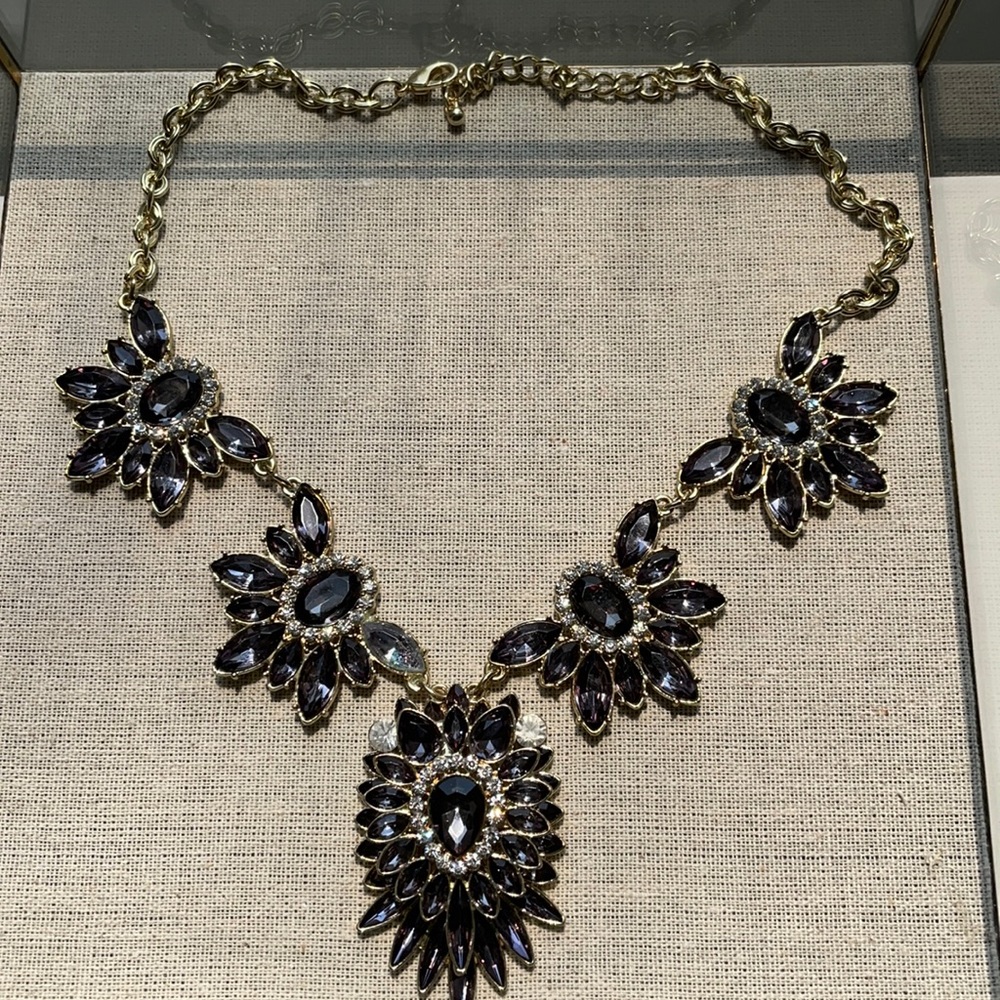 Bib statement collar necklace
